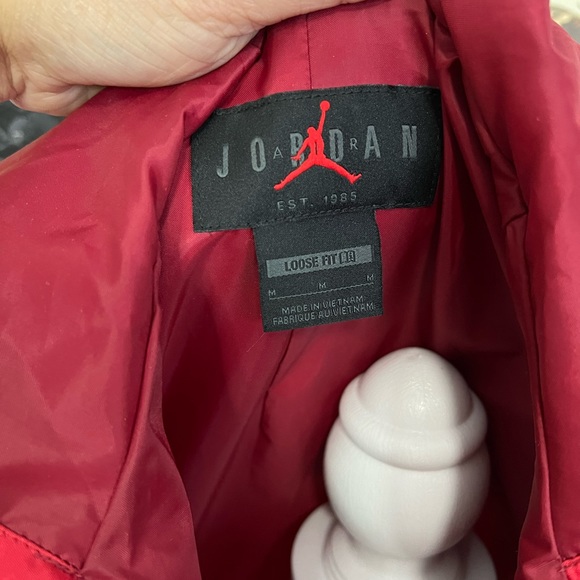 Nike Jordan 23 Women’s Engineered Lightweight Jacket - Picture 9 of 10